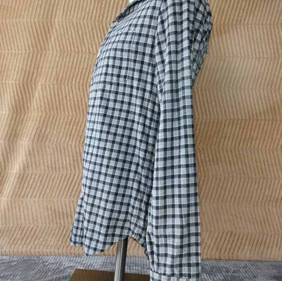 Lucky Brand "Slim Fit" Gingham. Gray, Long Sleeve, Dress Shirt, EUC - Picture 5 of 11